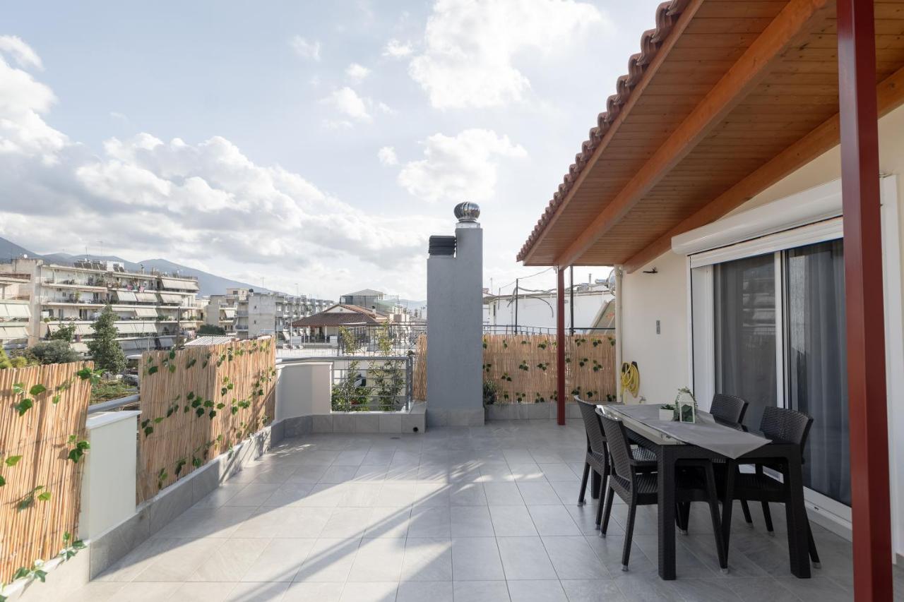 Apartamento Deluxe Διαμερισμα Patras Exterior foto